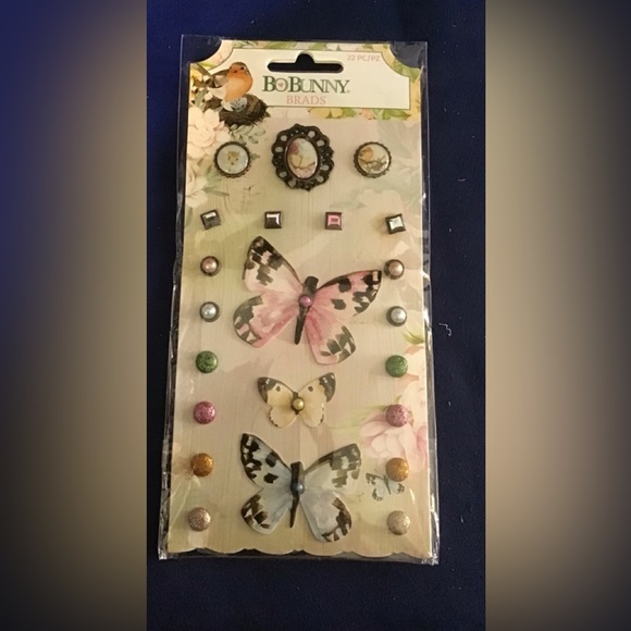 Bo‎ Bunny set of Brads and Stamps - Picture 2 of 3